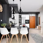 Апартаменты Easy Rent - Centrum Plac Litewski, Free Parking
